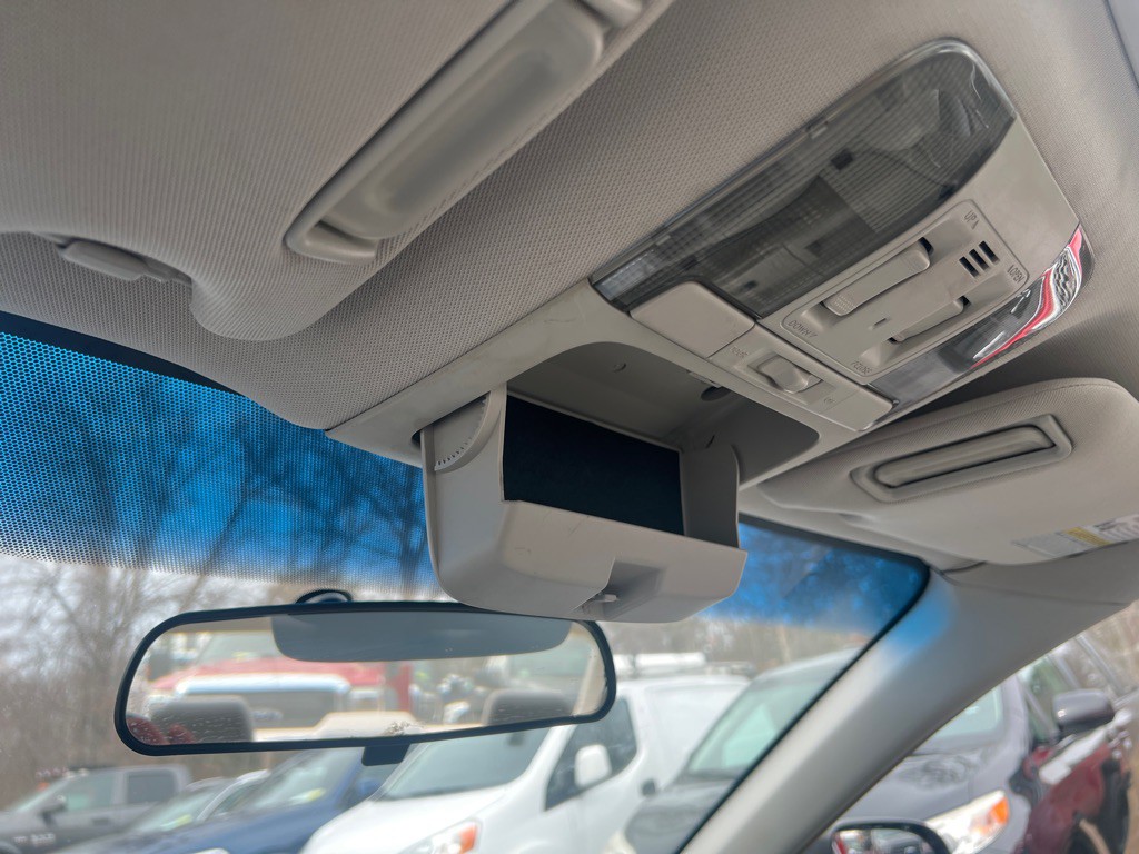 2013 Subaru Legacy Image 22