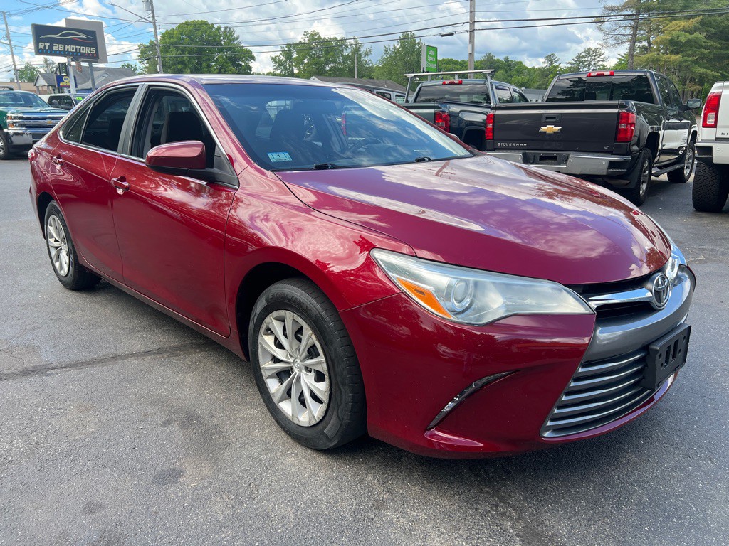 2017 Toyota Camry Image 6