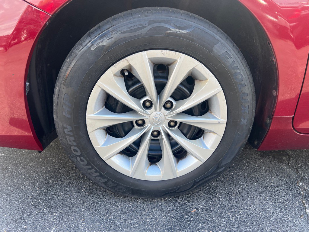 2017 Toyota Camry Image 29