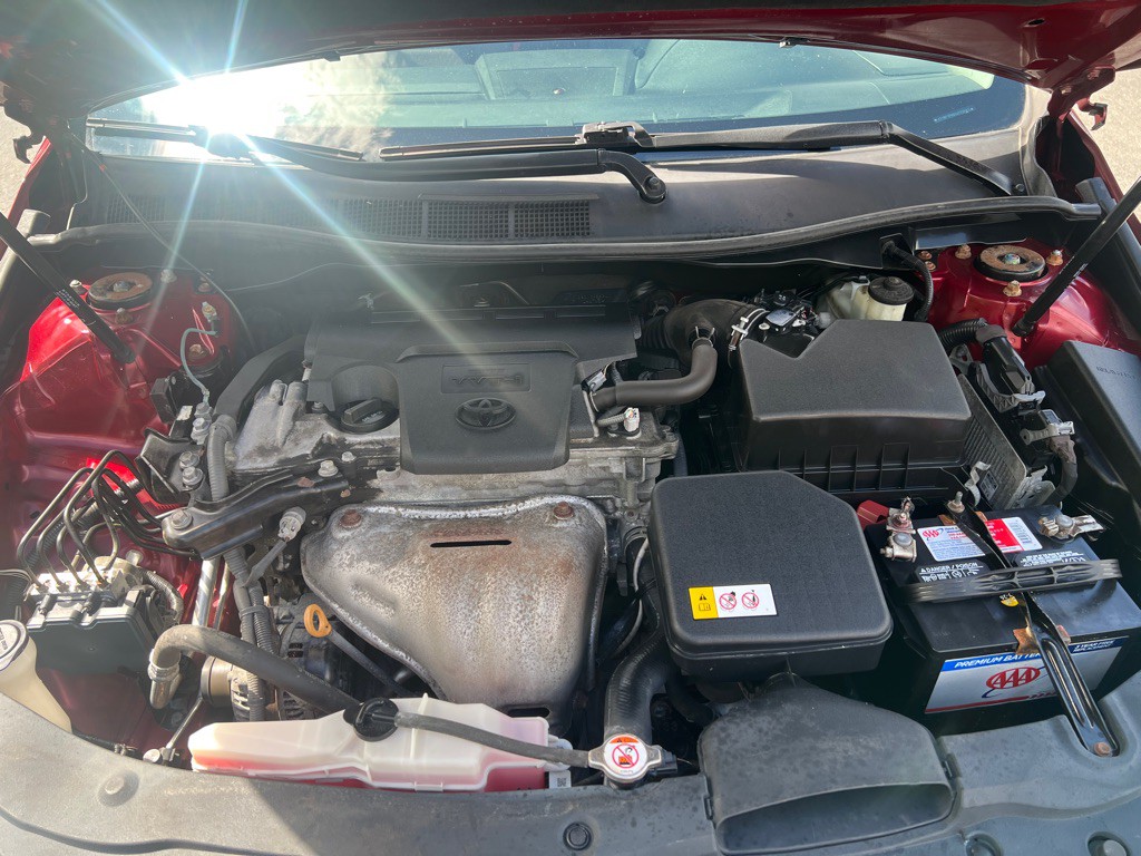 2017 Toyota Camry Image 33