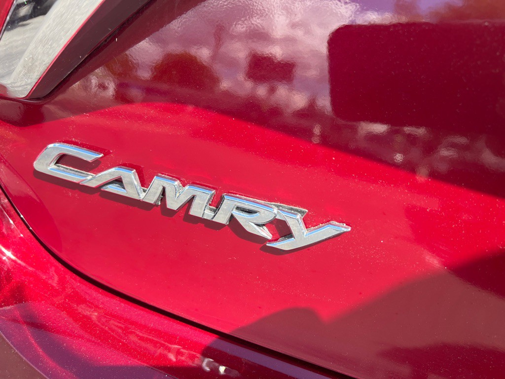 2017 Toyota Camry Image 35