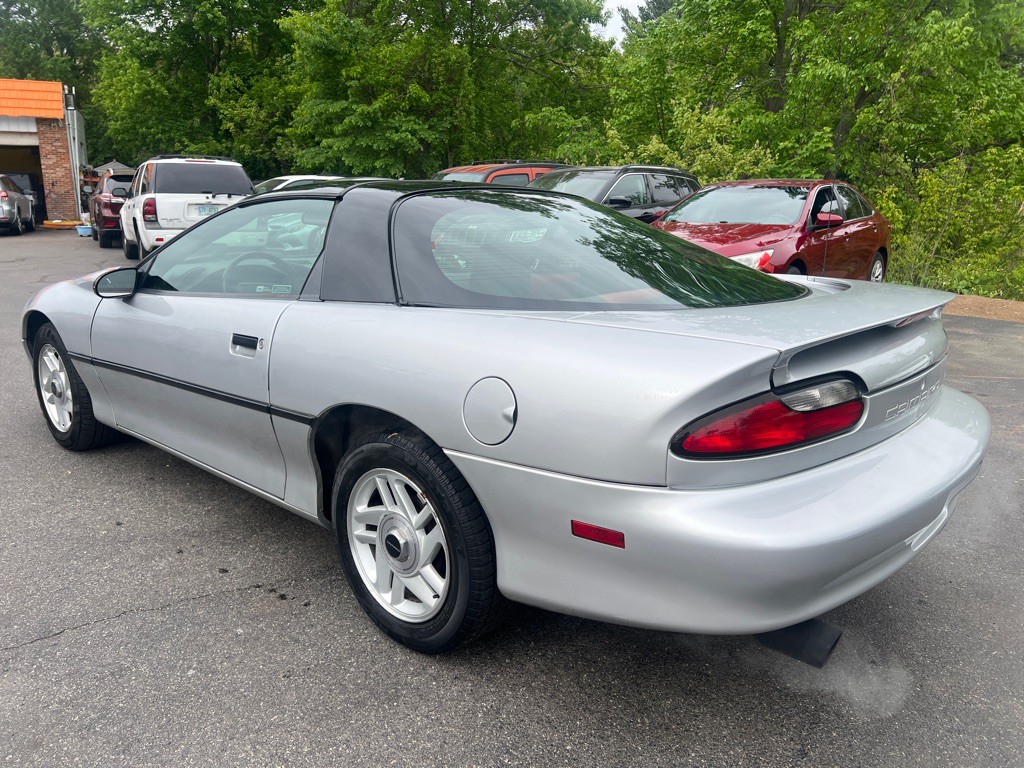 1995 Chevrolet Camaro Image 3