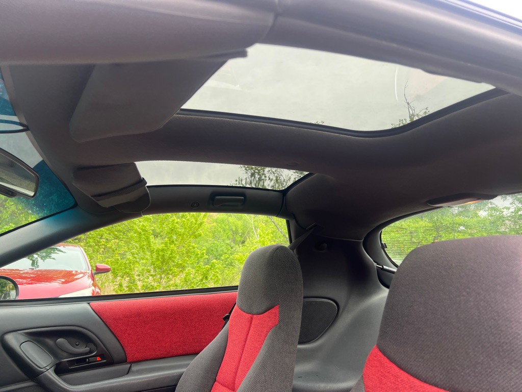 1995 Chevrolet Camaro Image 25