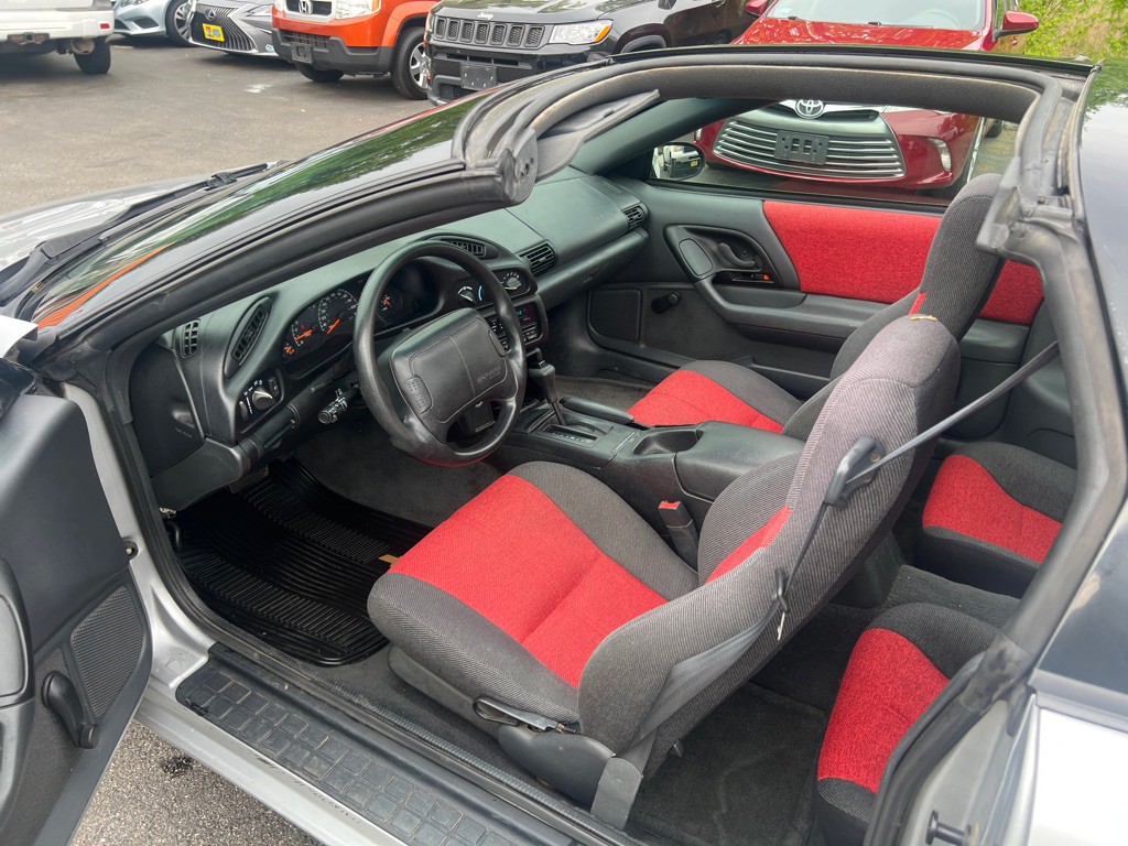 1995 Chevrolet Camaro Image 26