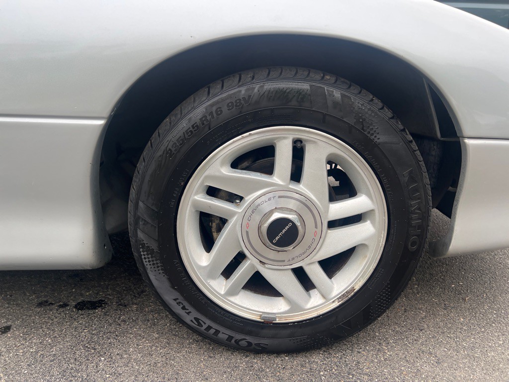 1995 Chevrolet Camaro Image 31