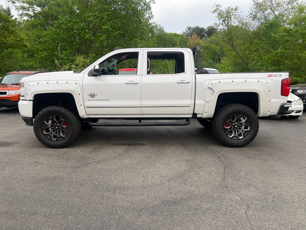 2017 Chevrolet Silverado 1500 Image 2