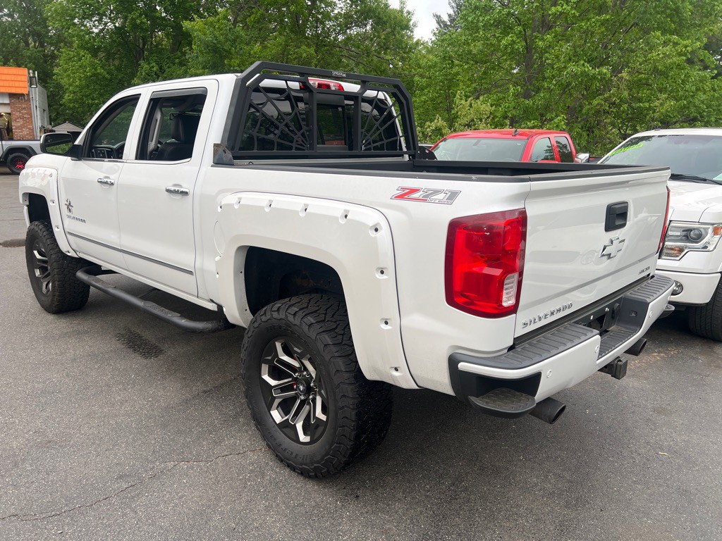 2017 Chevrolet Silverado 1500 Image 3