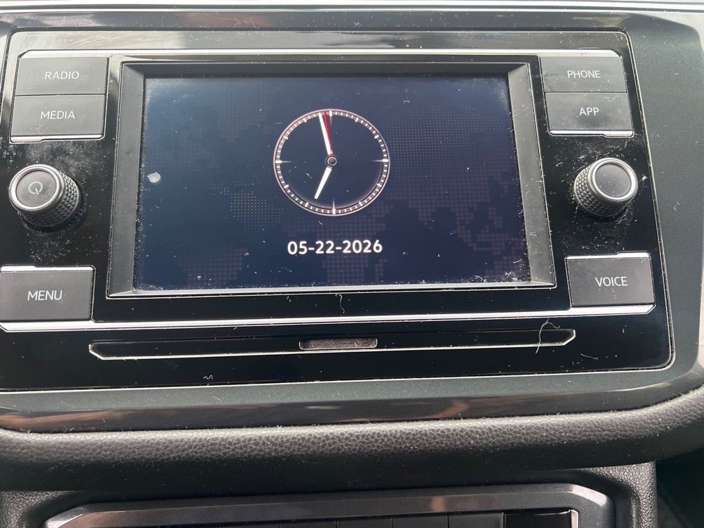 2020 Volkswagen Tiguan Image 25