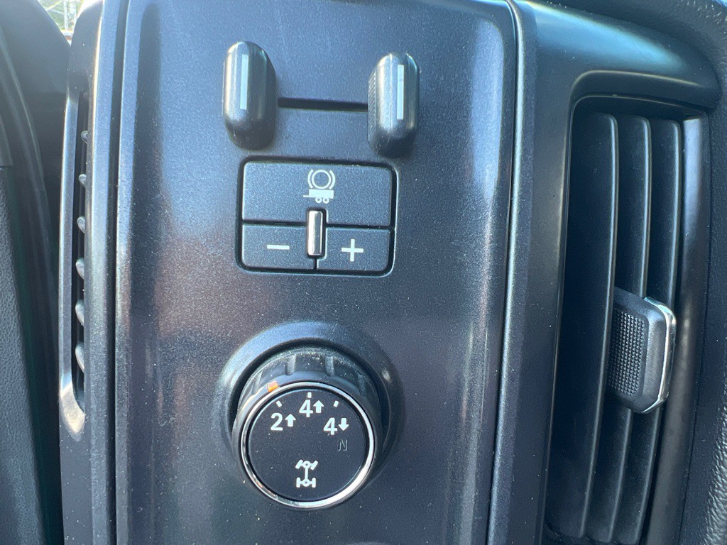 2015 Chevrolet Silverado 1500 Image 20