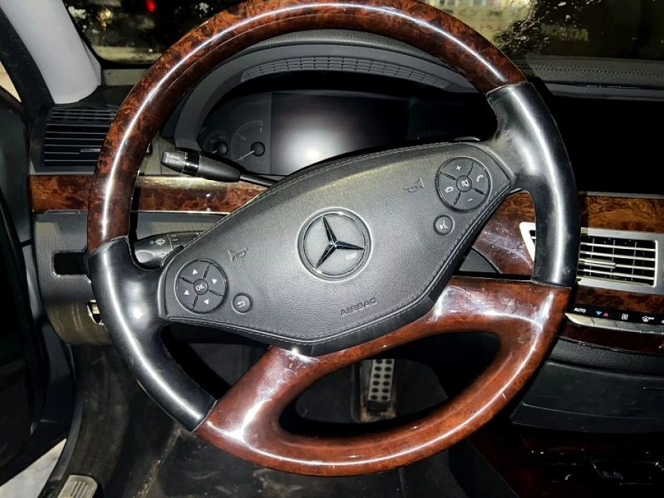 2013 Mercedes-Benz S-Class Image 8