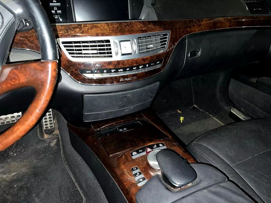 2013 Mercedes-Benz S-Class Image 9