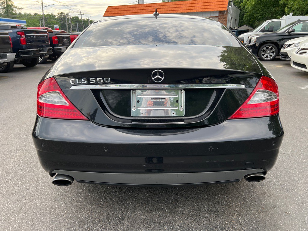 2011 Mercedes-Benz CLS-Class Image 4