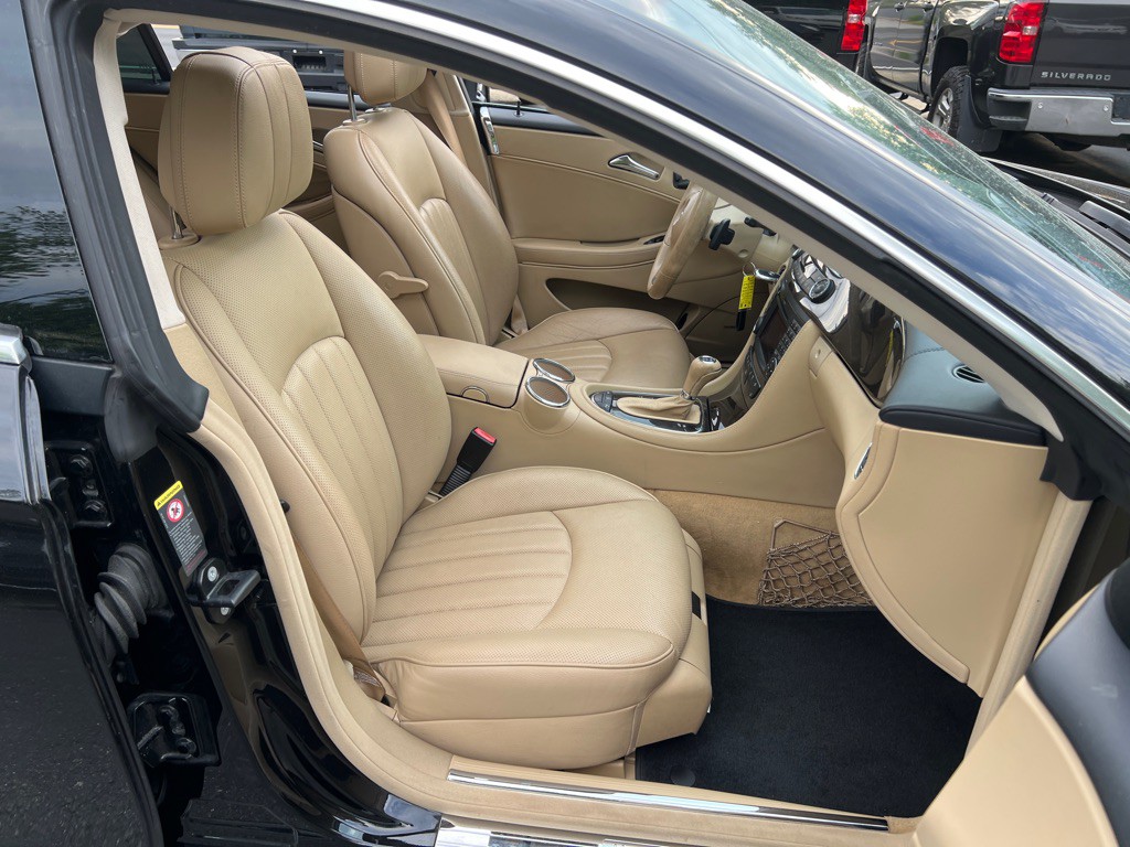2011 Mercedes-Benz CLS-Class Image 14