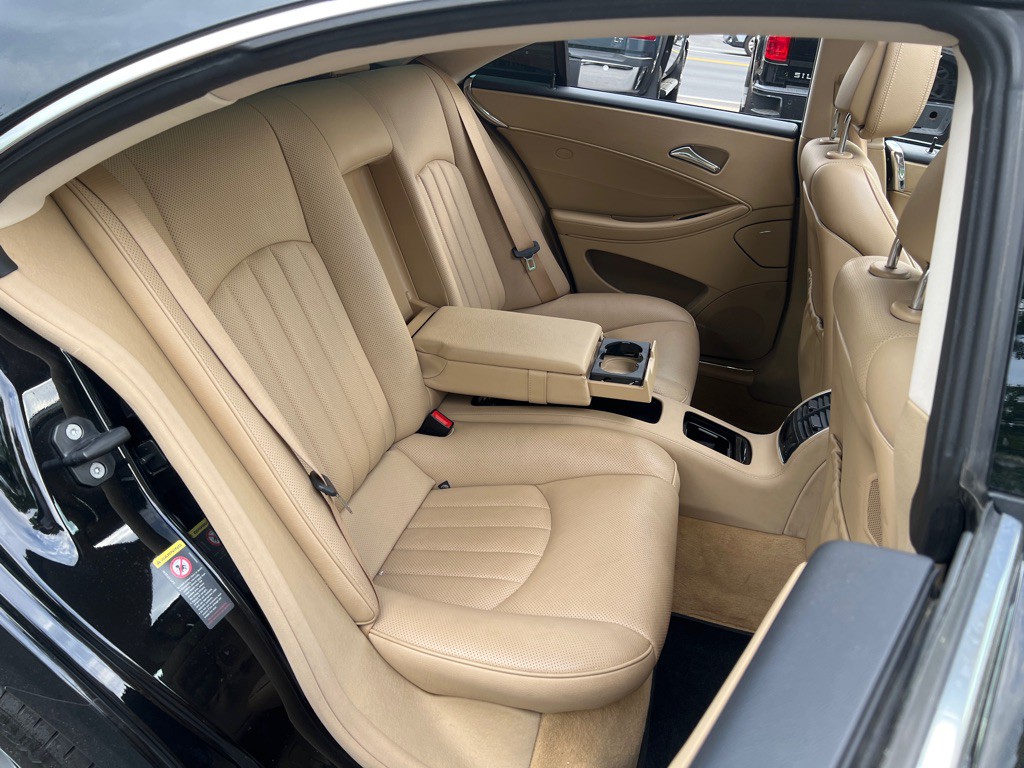 2011 Mercedes-Benz CLS-Class Image 15