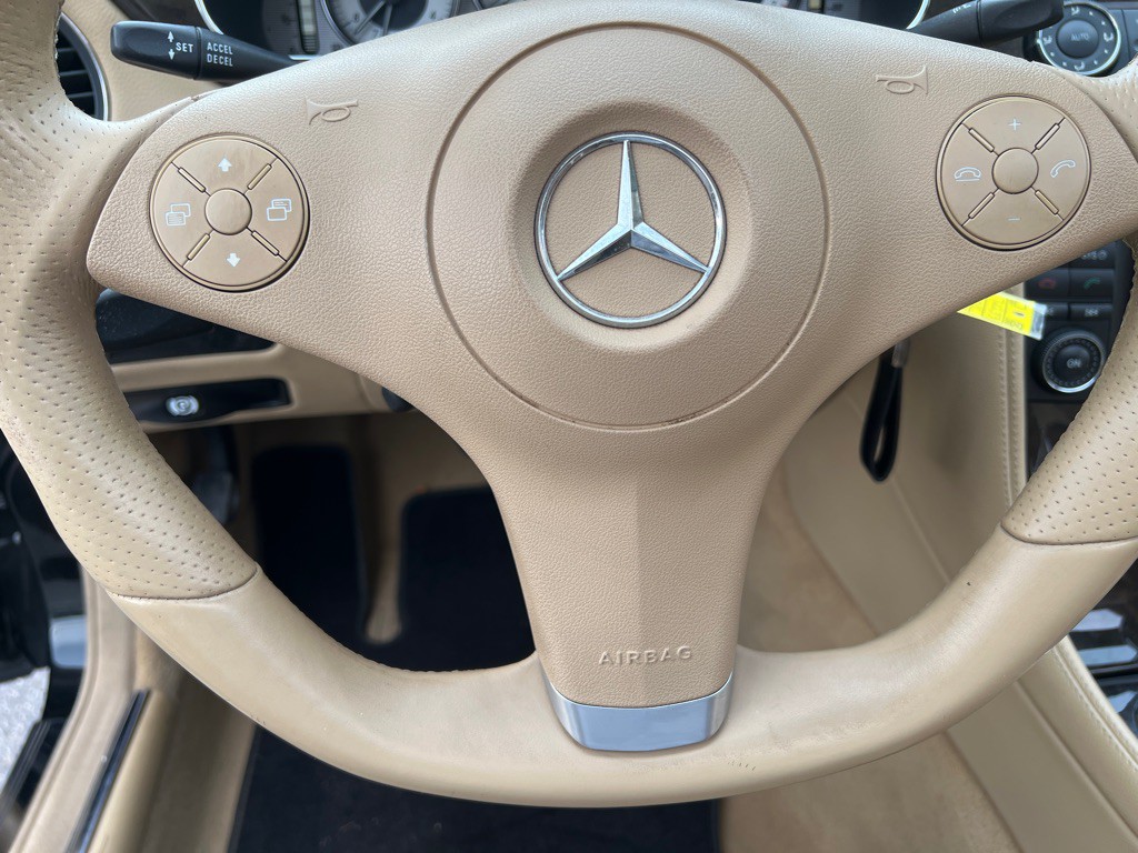 2011 Mercedes-Benz CLS-Class Image 22