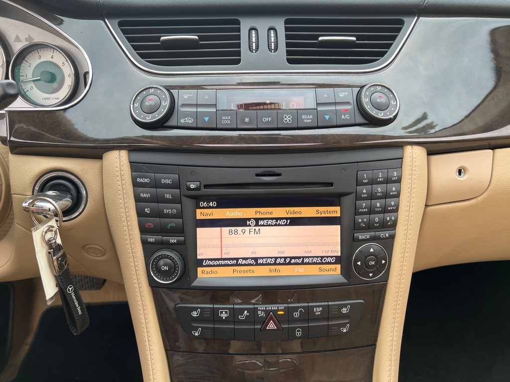 2011 Mercedes-Benz CLS-Class Image 28