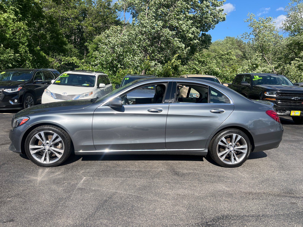2017 Mercedes-Benz C-Class Image 2