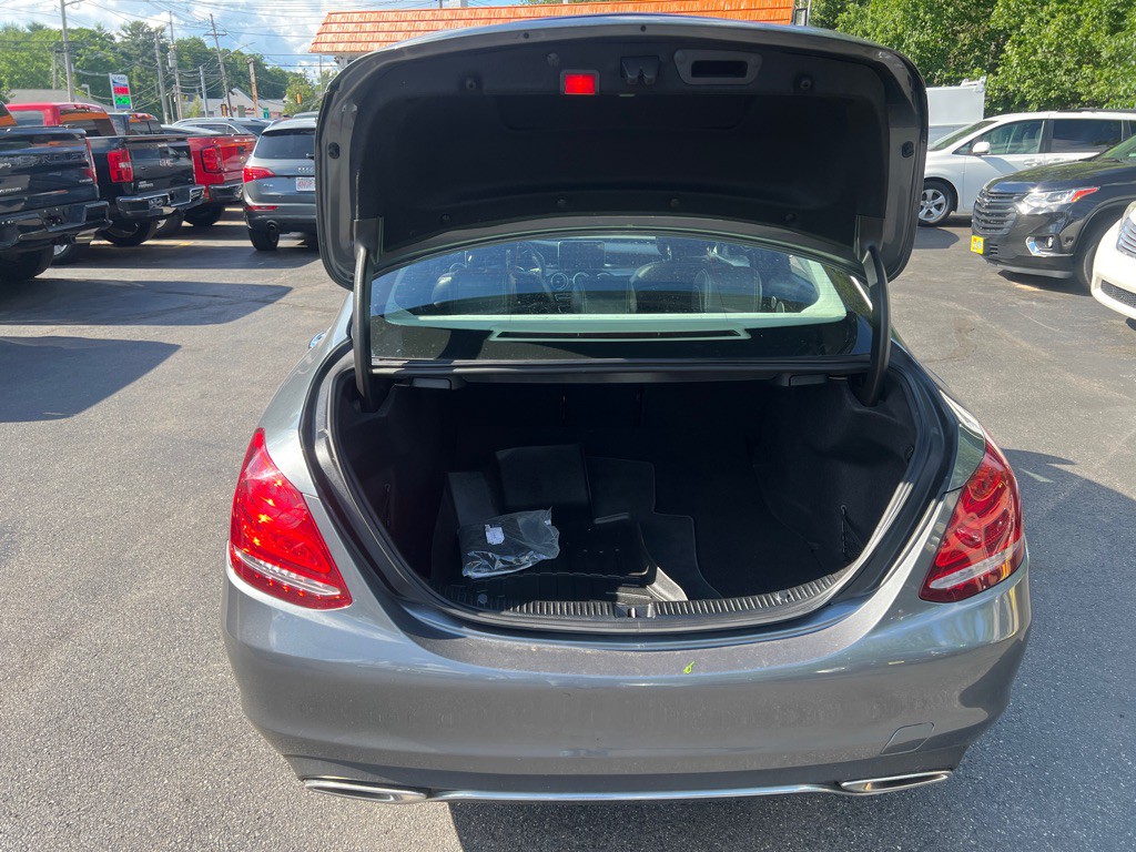 2017 Mercedes-Benz C-Class Image 5