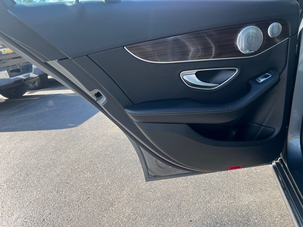 2017 Mercedes-Benz C-Class Image 10