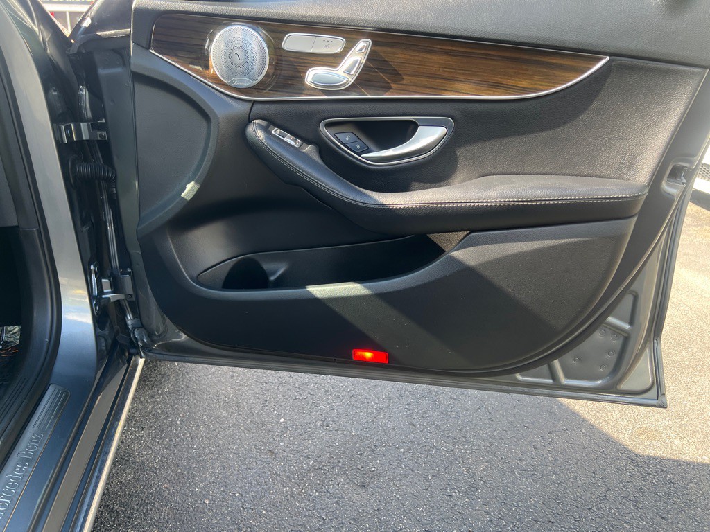 2017 Mercedes-Benz C-Class Image 11