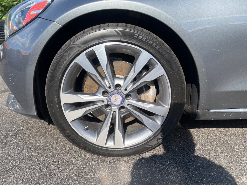 2017 Mercedes-Benz C-Class Image 34