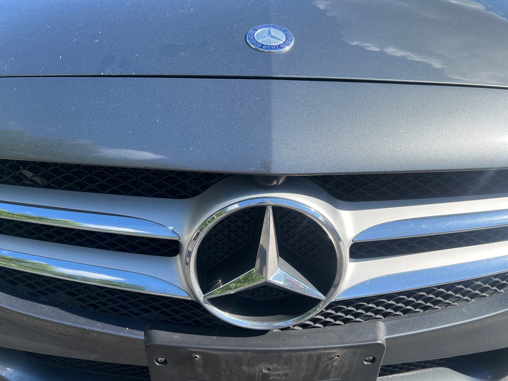 2017 Mercedes-Benz C-Class Image 39