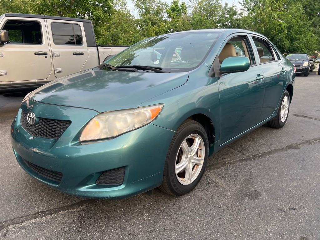 2010 Toyota Corolla Image 1