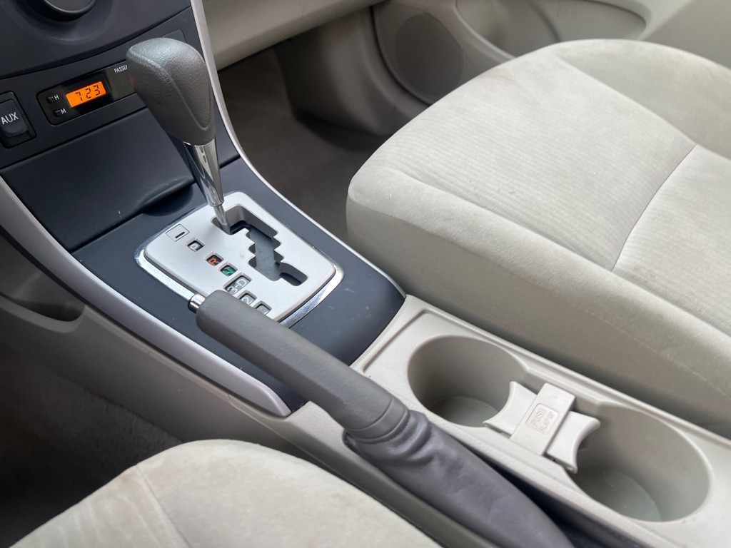 2010 Toyota Corolla Image 22