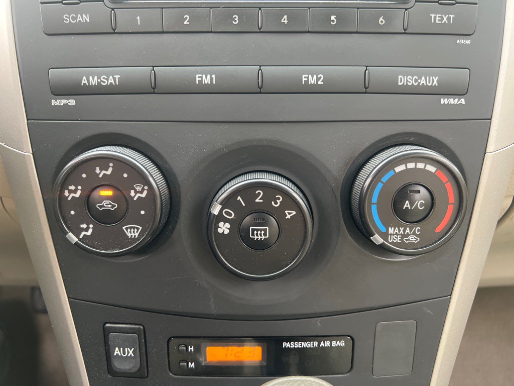 2010 Toyota Corolla Image 24