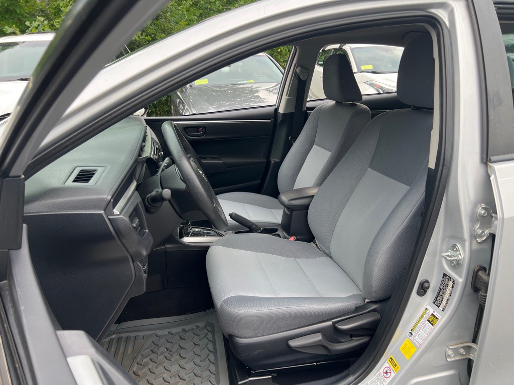 2014 Toyota Corolla Image 12
