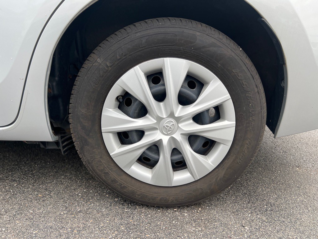 2014 Toyota Corolla Image 26
