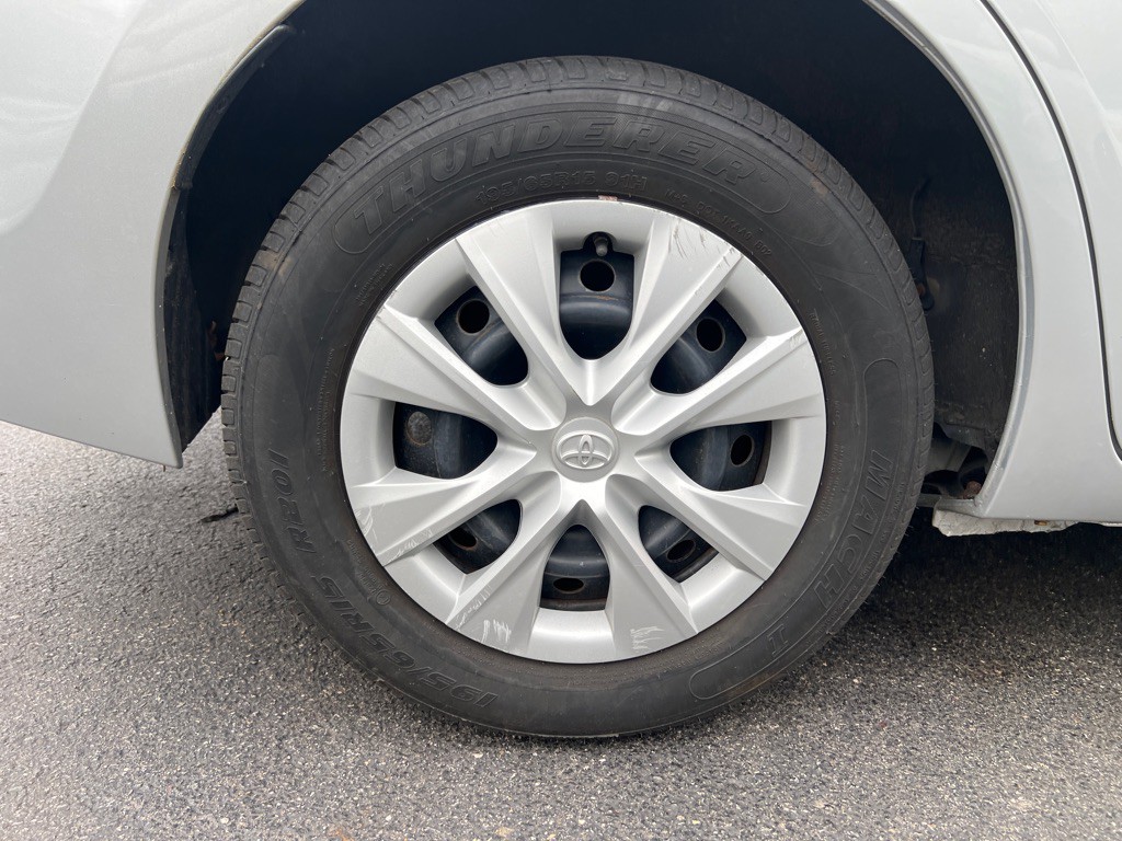 2014 Toyota Corolla Image 28