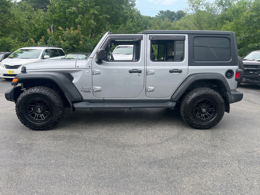 2019 Jeep Wrangler Unlimited Image 2