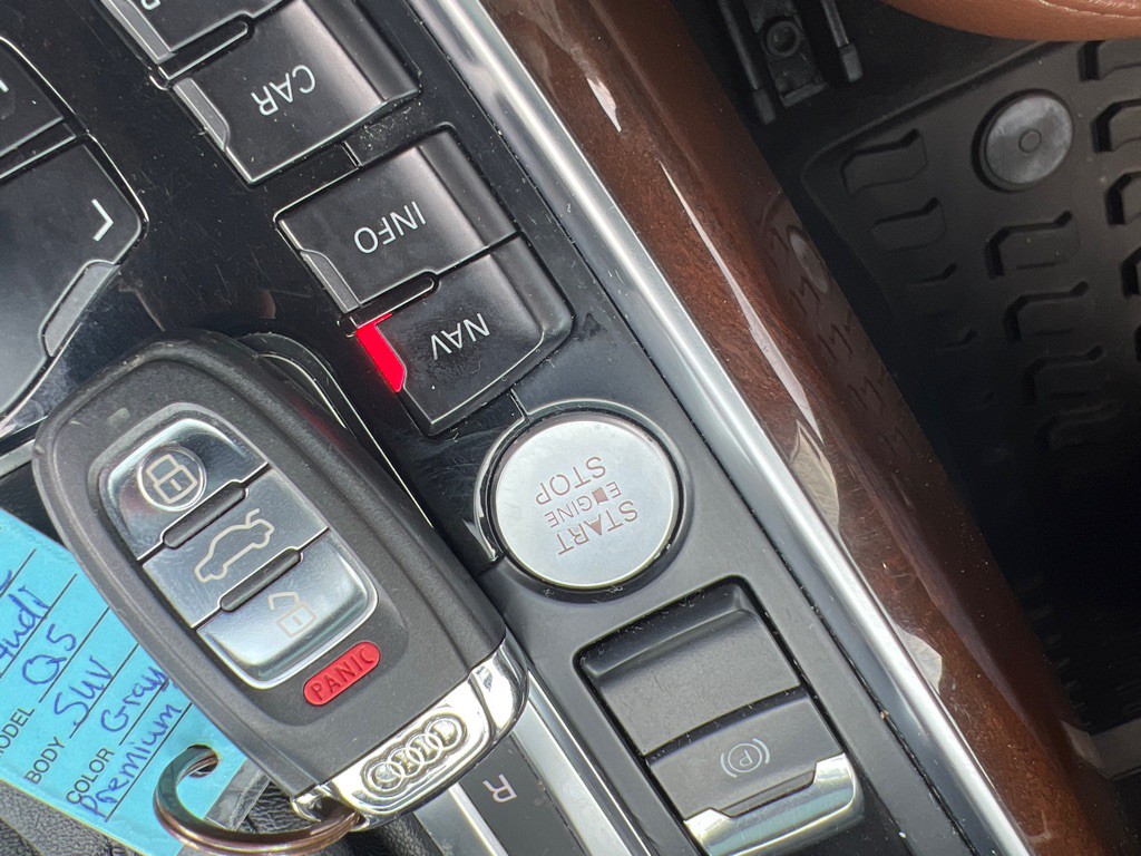 2012 Audi Q5 Image 32