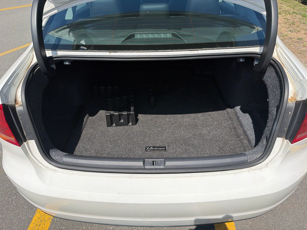 2015 Volkswagen Passat Image 50