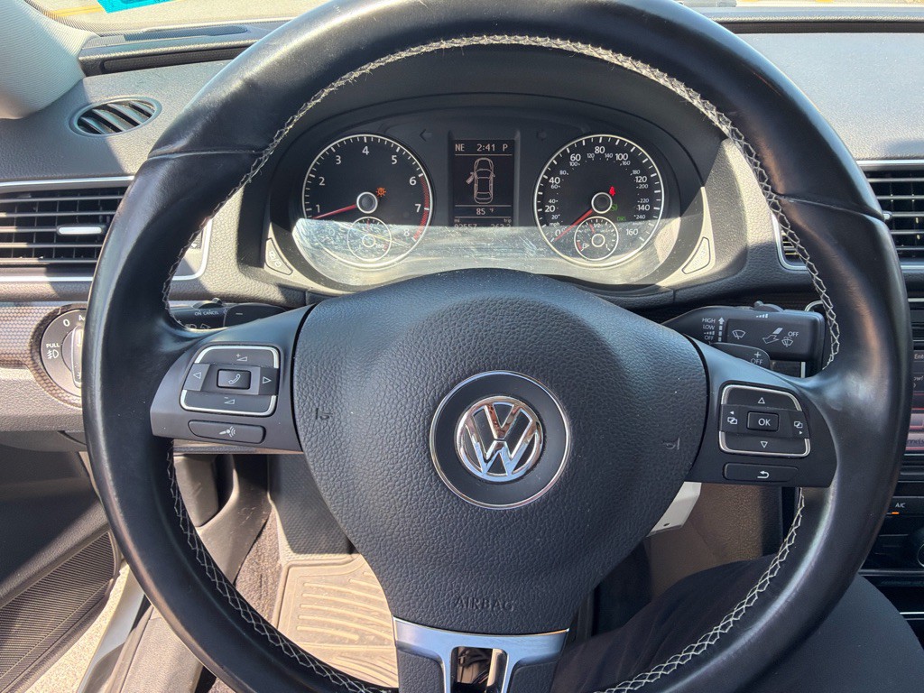 2015 Volkswagen Passat Image 69