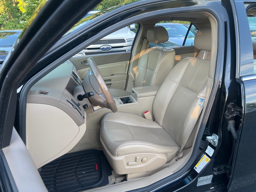 2008 Cadillac STS Image 13