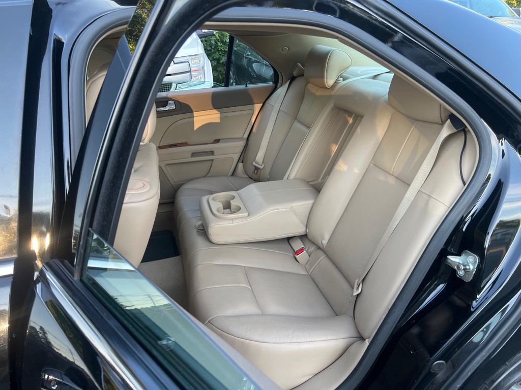 2008 Cadillac STS Image 14