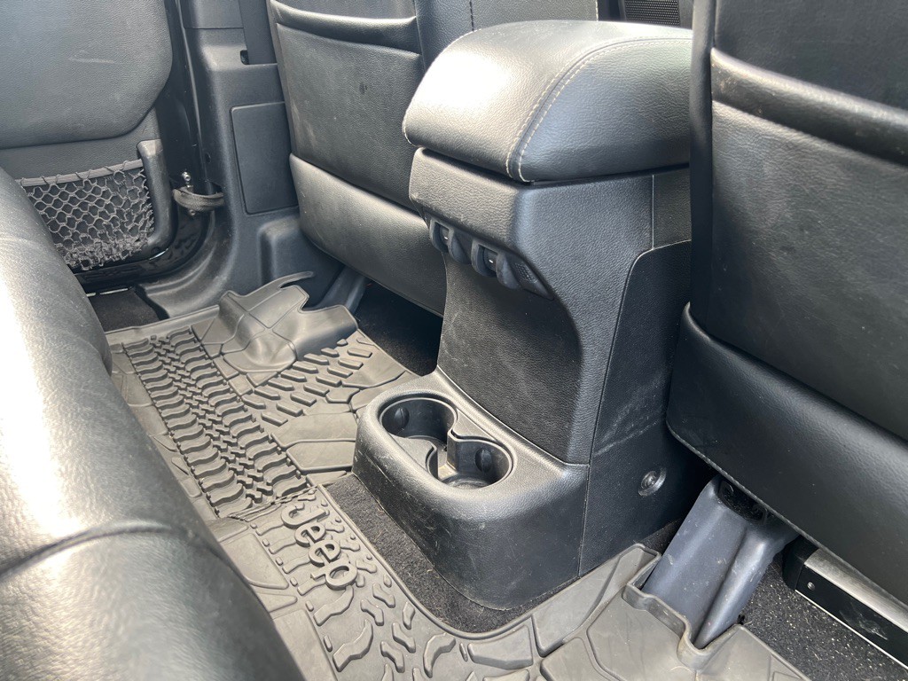 2012 Jeep Wrangler Unlimited Image 13