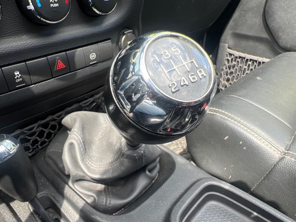 2012 Jeep Wrangler Unlimited Image 18