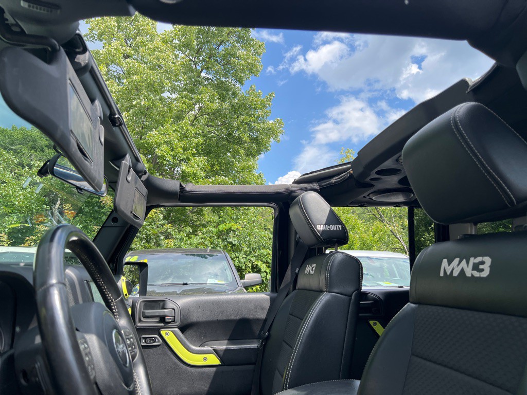 2012 Jeep Wrangler Unlimited Image 22