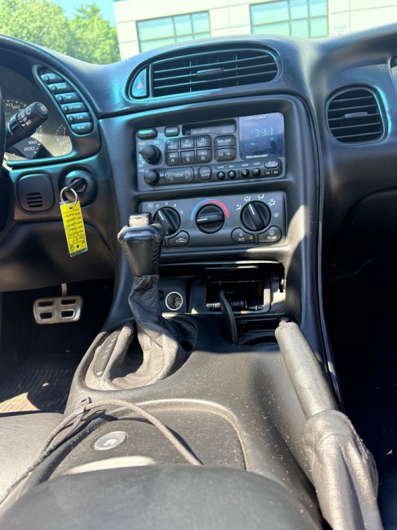 2000 Chevrolet Corvette Image 10