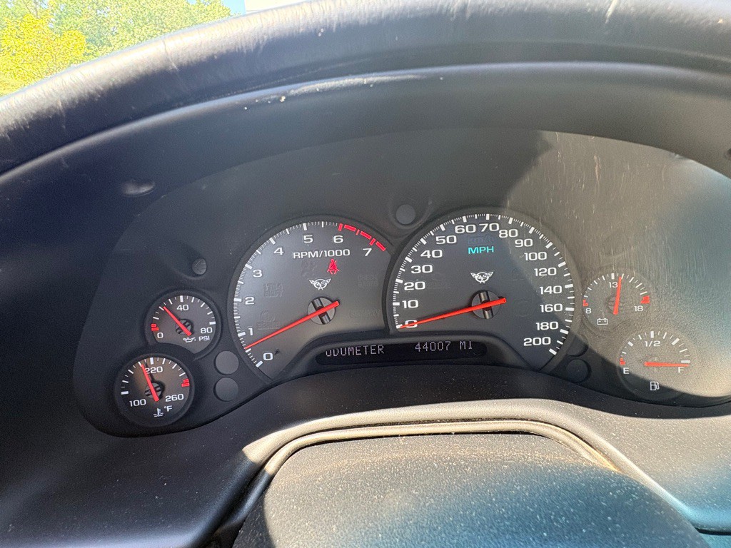 2000 Chevrolet Corvette Image 11