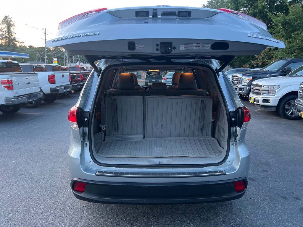 2018 Toyota Highlander Image 5