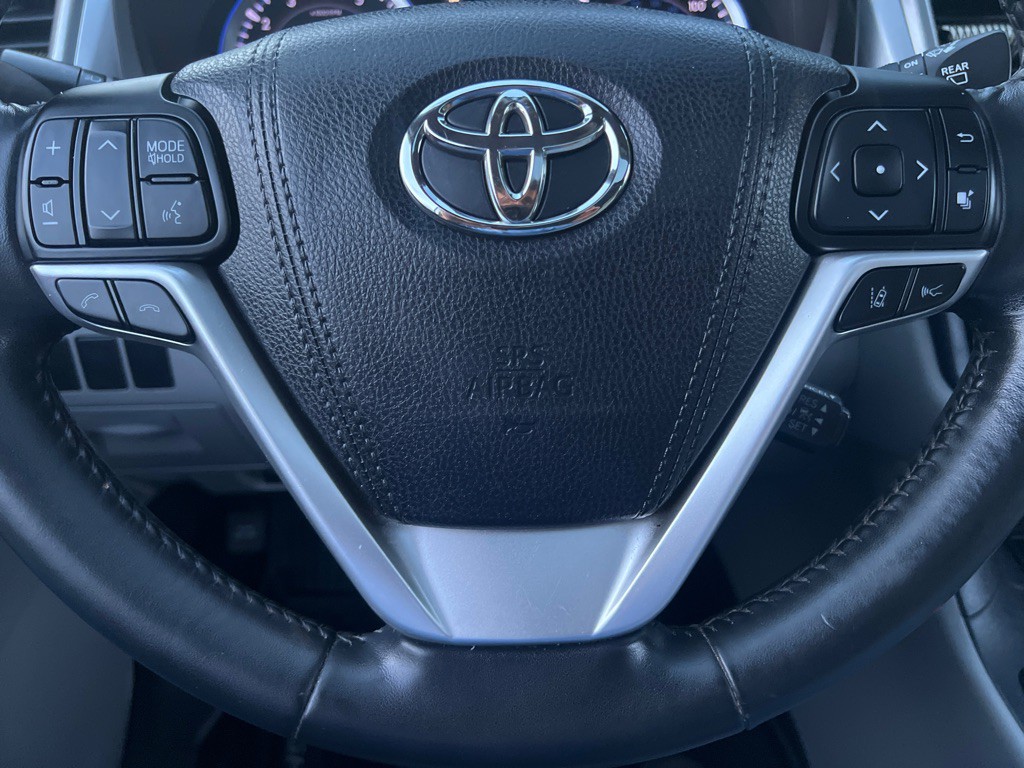 2018 Toyota Highlander Image 23