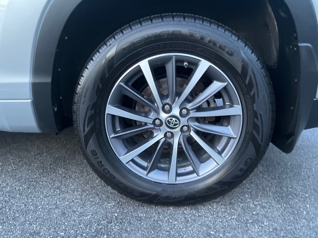 2018 Toyota Highlander Image 38