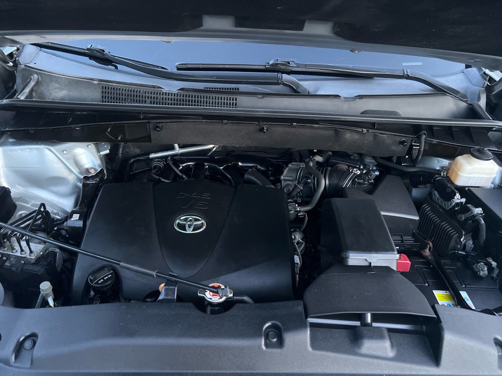 2018 Toyota Highlander Image 41