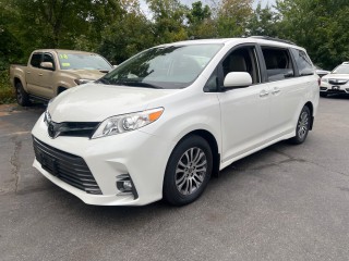 Image for 2020 Toyota Sienna XLE ID: 7628668