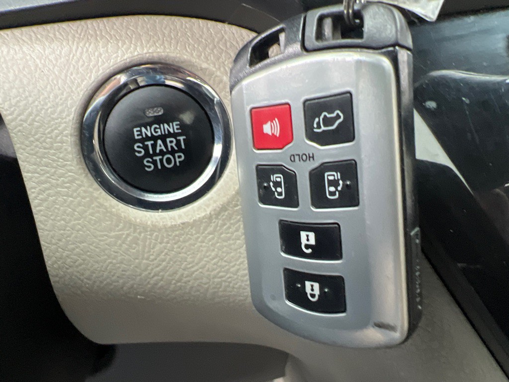 2020 Toyota Sienna Image 29
