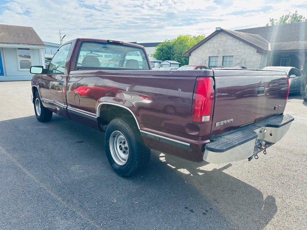 1997 GMC Sierra Image 3